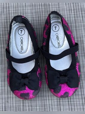 Cherokee Pink Glitter & Black Bow Mary Jane Girls' Shoes